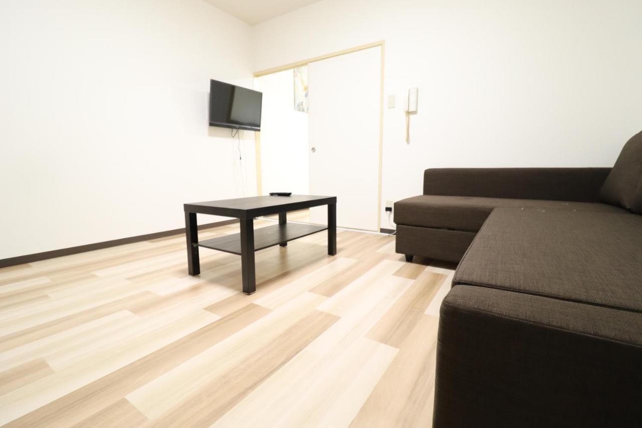 Court Saiwaicho Apartment Осака Екстериор снимка