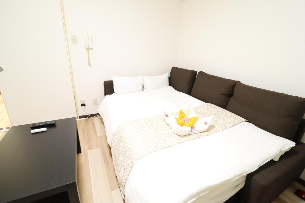 Court Saiwaicho Apartment Осака Екстериор снимка